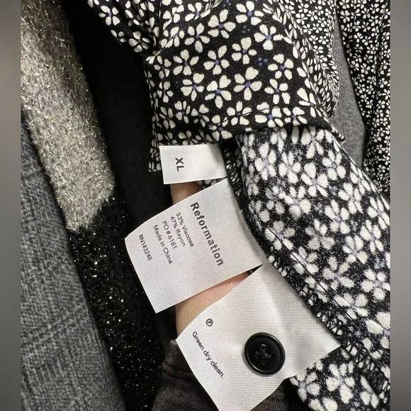 9. Reformation Jorja Top in Ansel - Picture 15 of 16